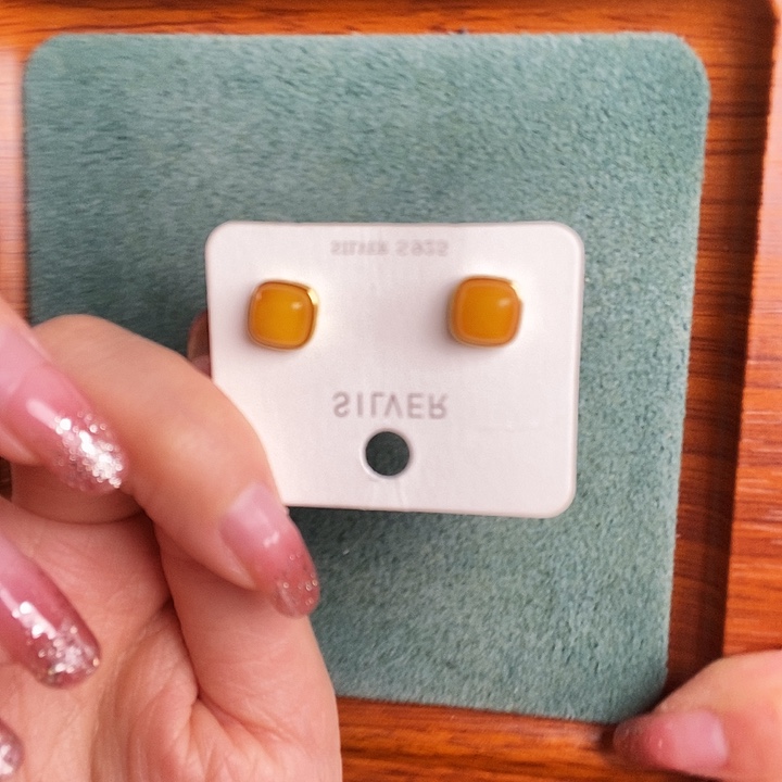 蜜蜡银S925镶嵌耳饰耳钉