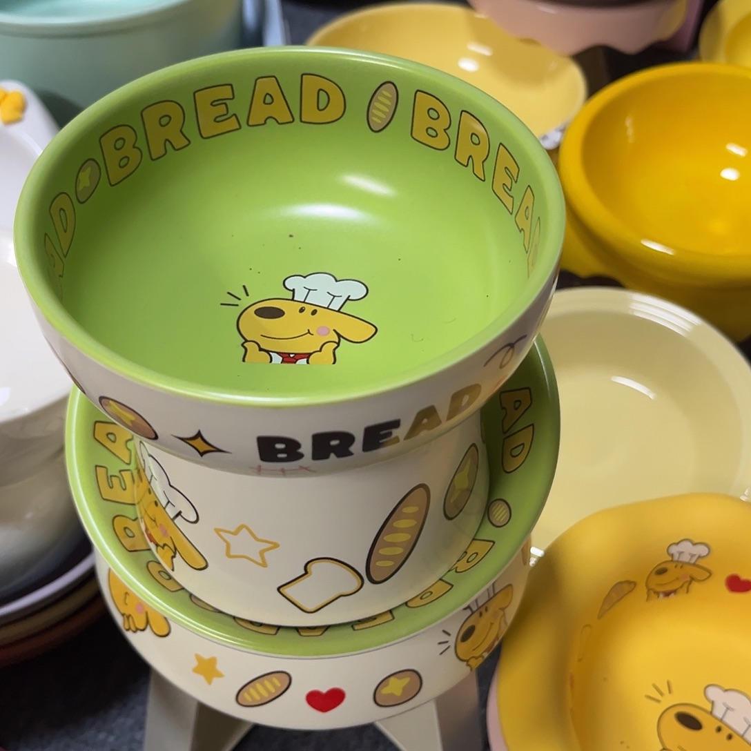 陶两个装陶瓷餐具连接dd