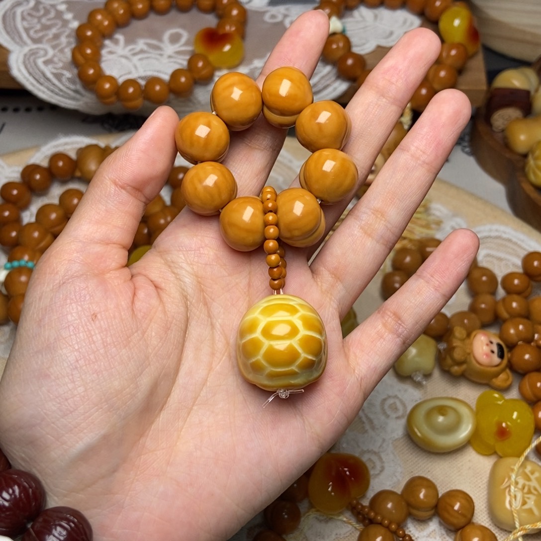 猴头核桃吊坠屁桃卡15