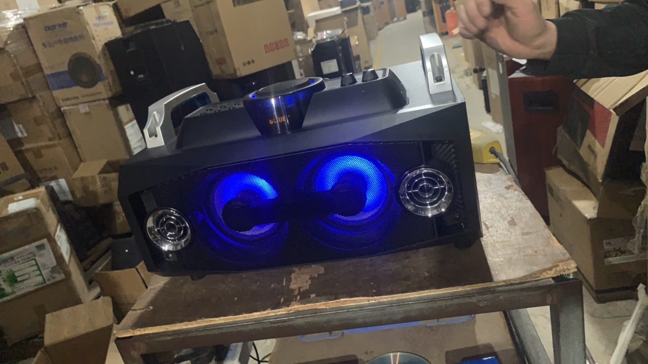 9新  插电款桌面小音响，裸机