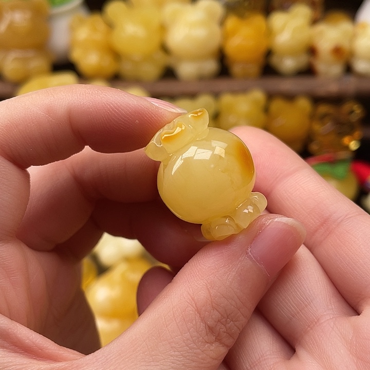 琥珀未镶嵌珠宝奇石