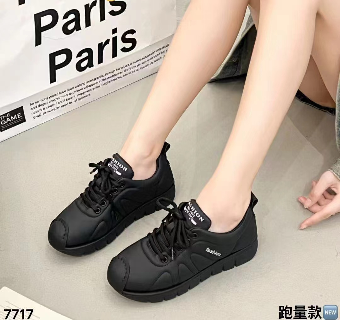 7717秋季新款鞋运动休闲鞋平底中年低帮系带单鞋小皮鞋