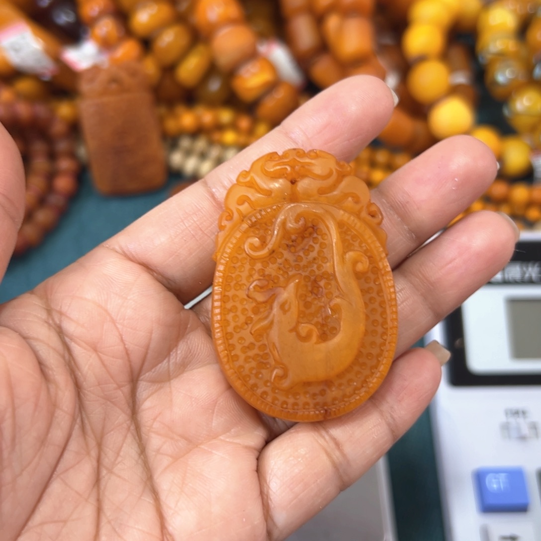 琥珀珠宝奇石未镶嵌1640