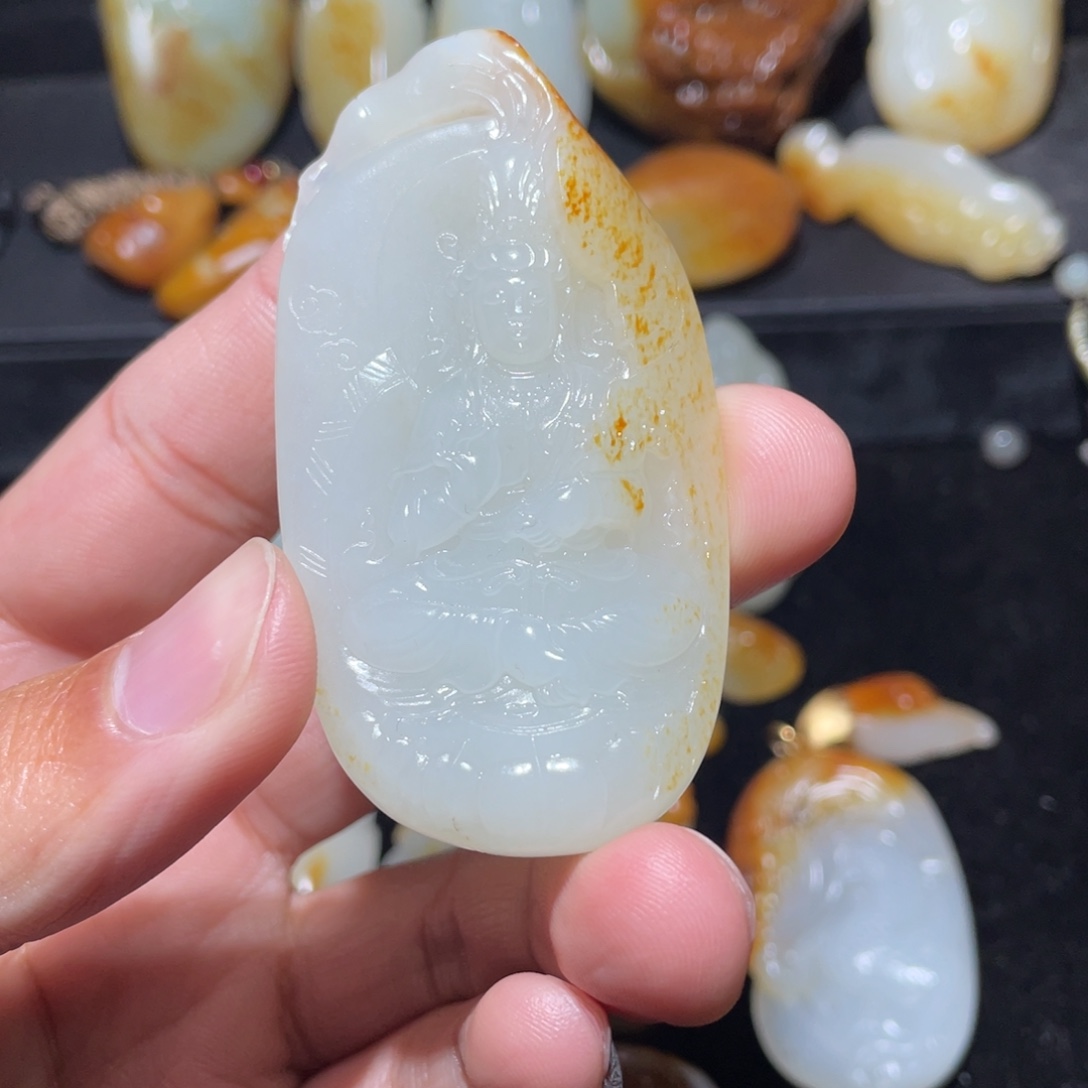 山***丘和田玉未镶嵌挂件