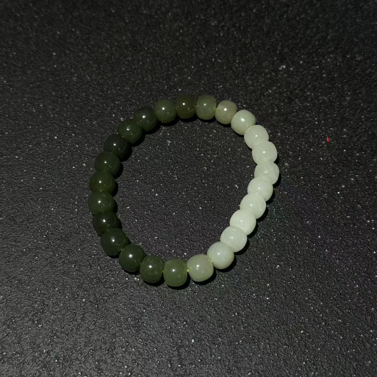 【与帅珠宝】和田玉渐变单圈D112245——多样性发其一