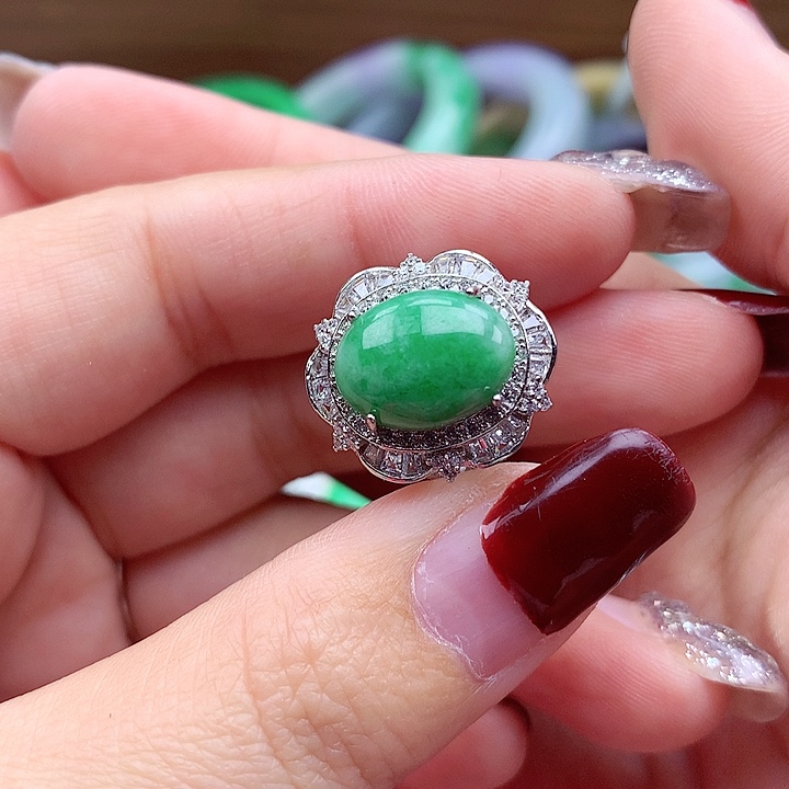 翡翠颈饰银S925镶嵌翡翠