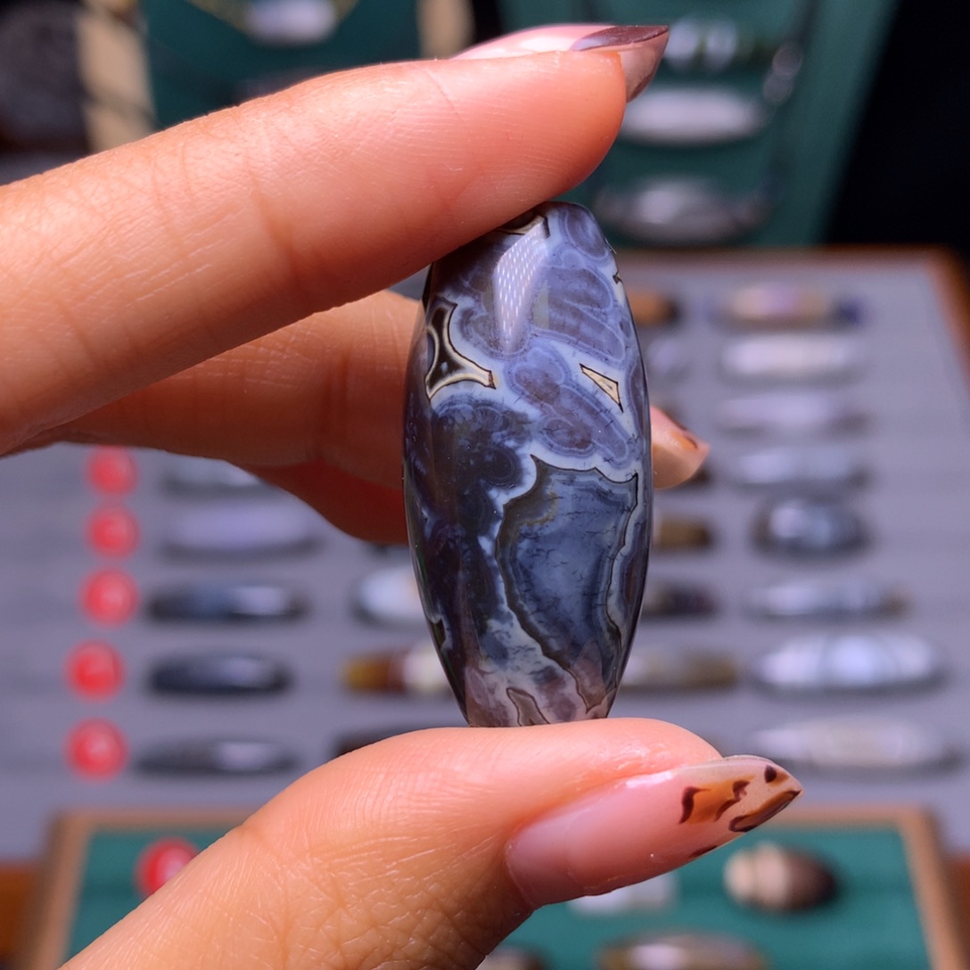 未镶嵌颈饰玛瑙/玉髓