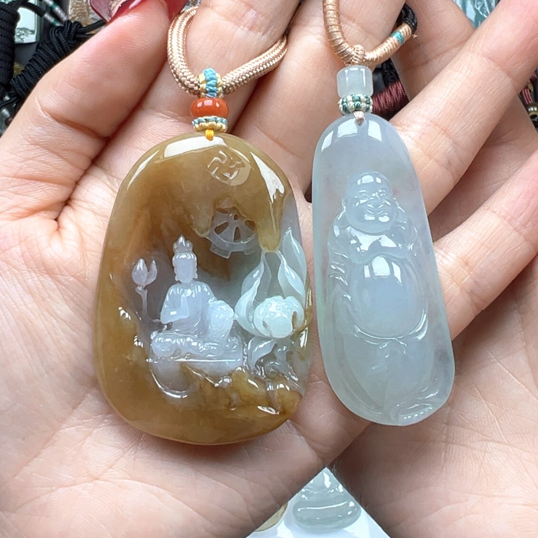 翡翠颈饰未镶嵌大**9观音佛