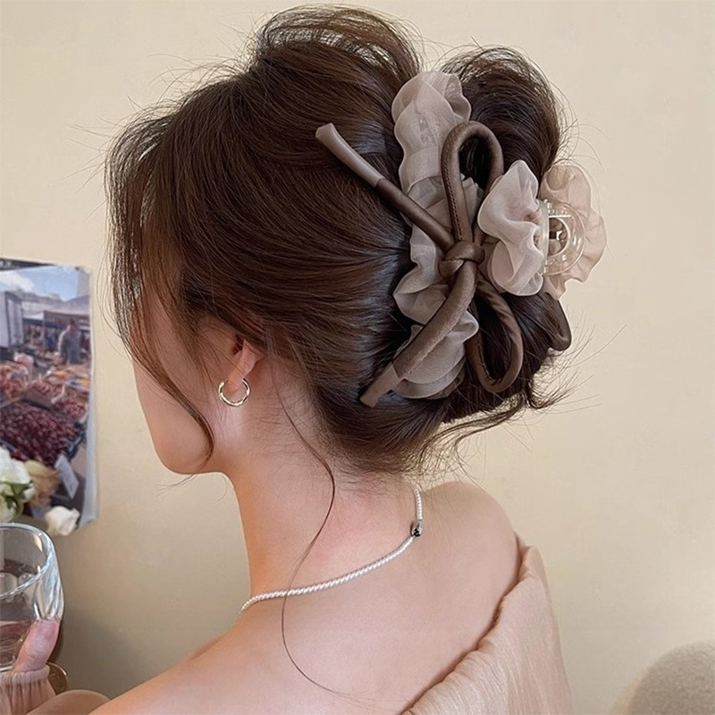 蝴蝶结抓夹高级感2025新款头发半扎发头饰大号后脑勺鲨鱼夹发饰