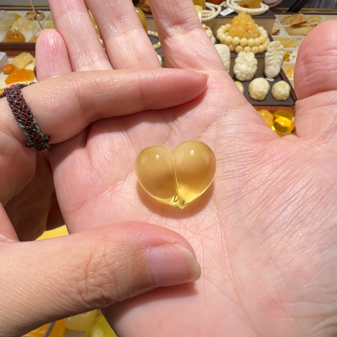 琥珀未镶嵌裸石蜜蜡