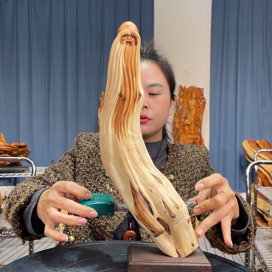 柏木（崖柏）随型艺术根雕