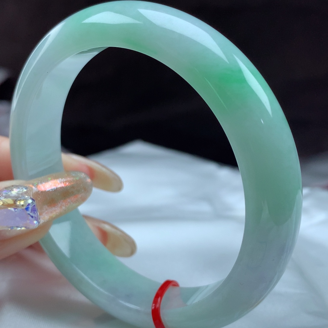 翡翠手镯未镶嵌96630，