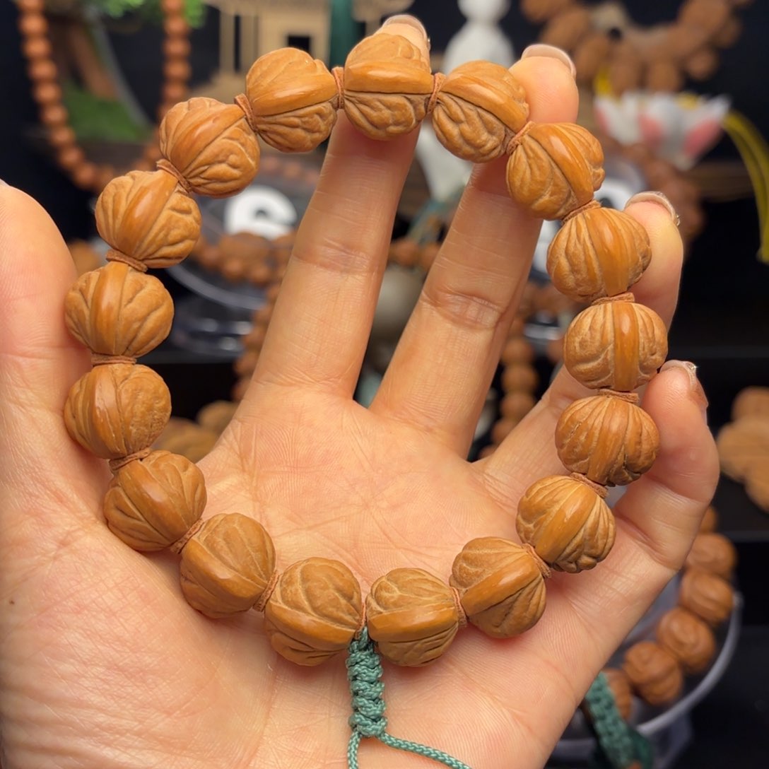 桃核吊坠一道筋1.6尺寸