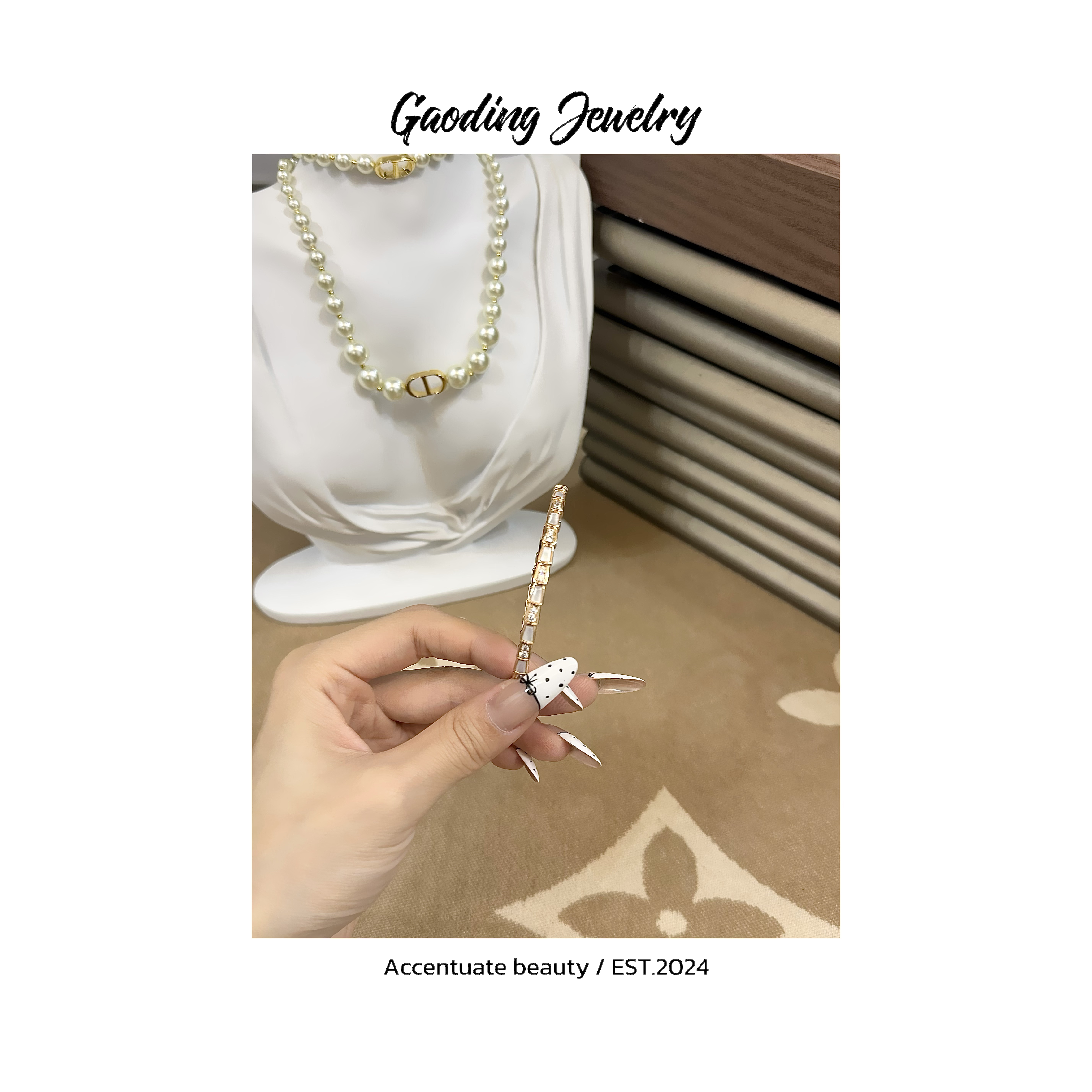 《FEFE》拼钻蛇骨 轻奢设计师时尚带钻款围巾镯围巾Z30