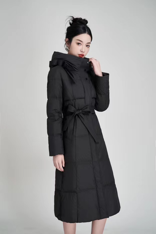 王荣时尚女装时尚长款羽绒服