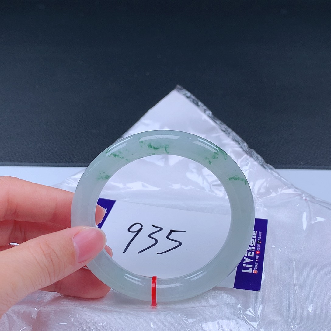 翡翠手镯未镶嵌手镯001640