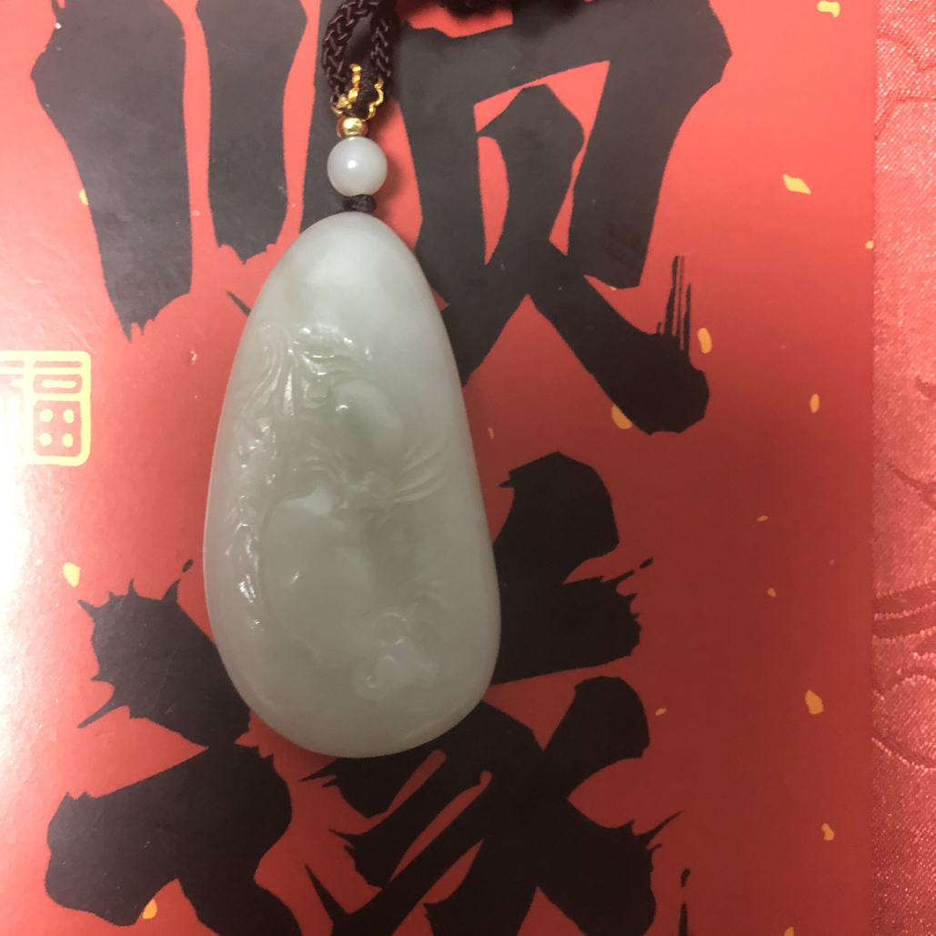 微瑕捡漏俄和田玉吊坠脂白牛转乾坤抖音基地质检