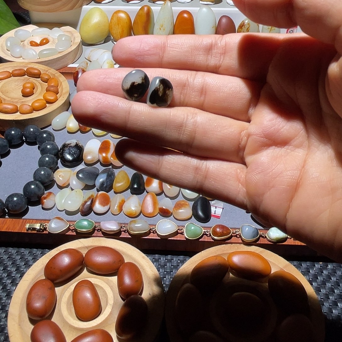 定制和田玉未镶嵌挂件