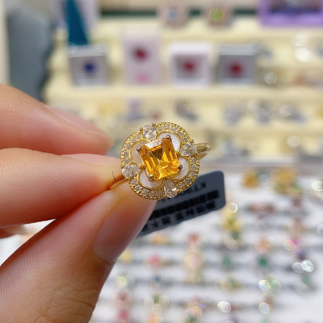 戒指银S925镶嵌石榴石（芬达石）