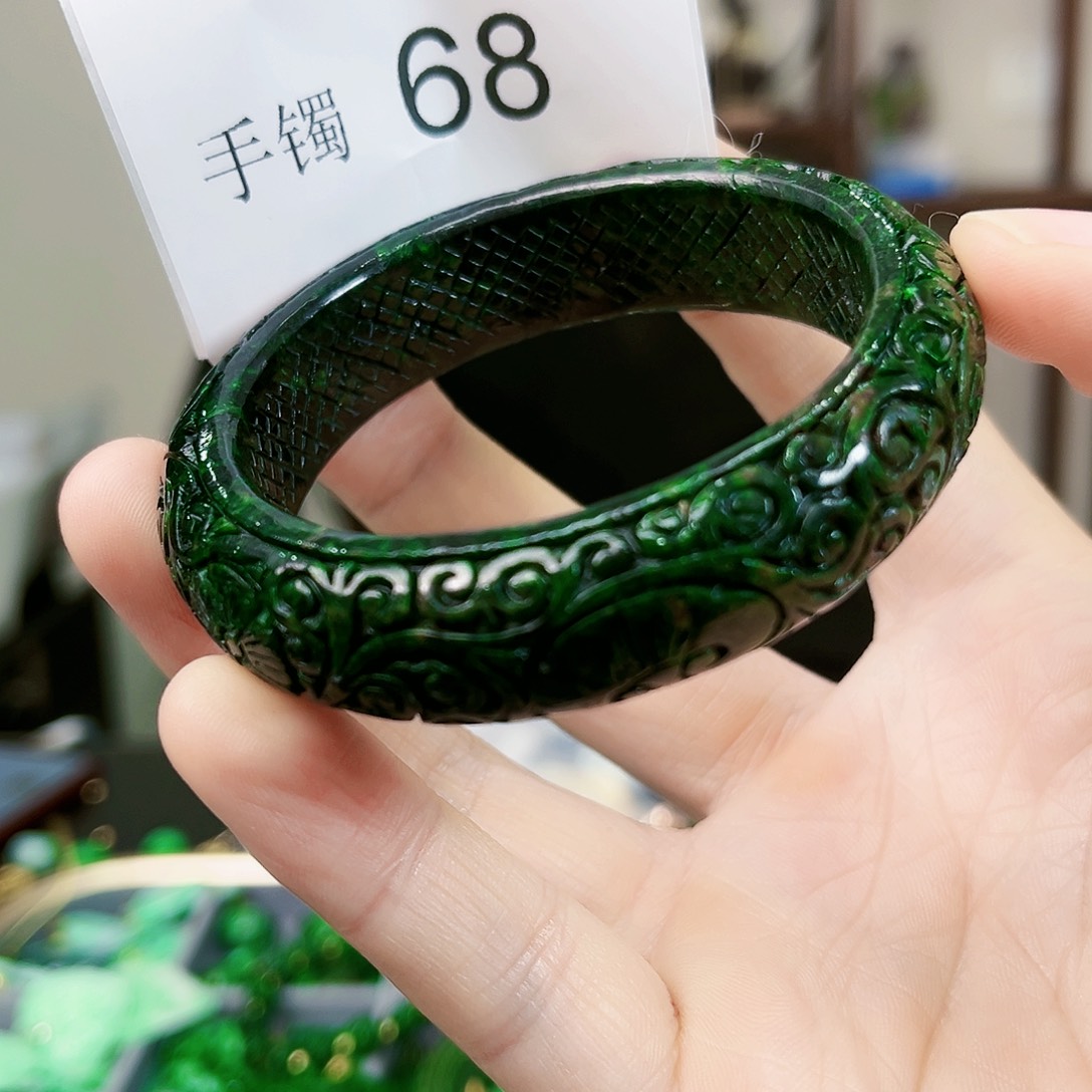翡翠手镯未镶嵌手镯56