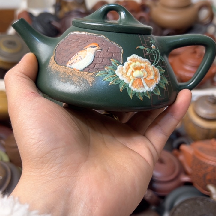 紫砂茶壶紫砂壶盖子划痕