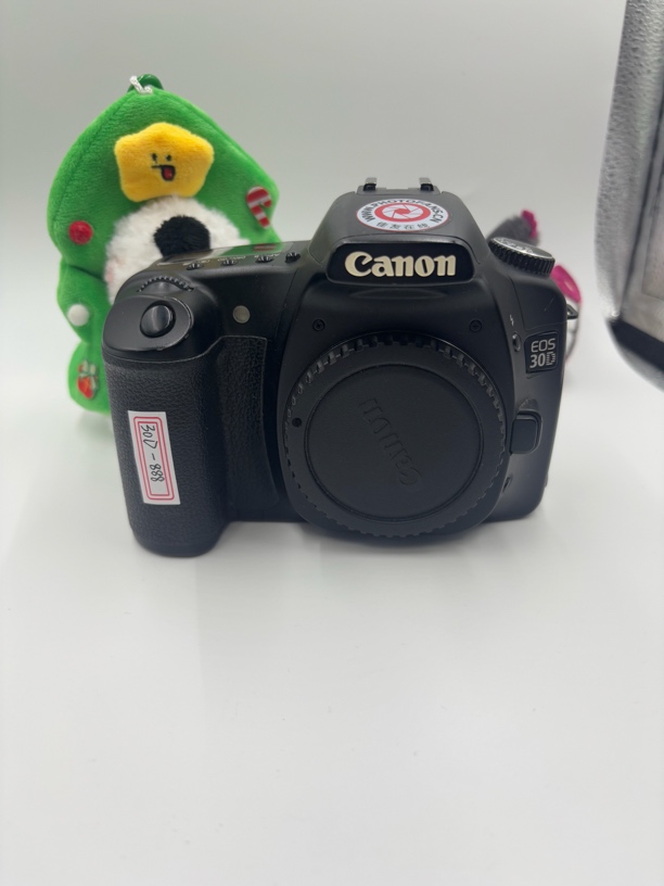 95新  佳能 30D 单机身半画幅入门级单反相机复古学生校园记录