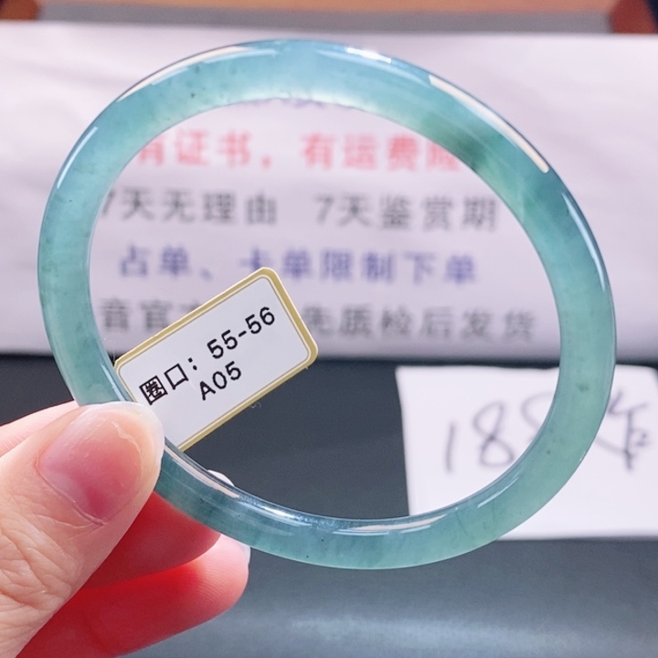 翡翠未镶嵌手镯翡翠手镯