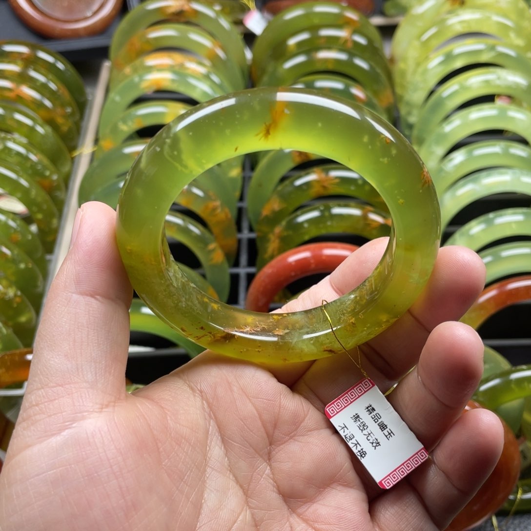 未镶嵌蛇纹石玉手镯