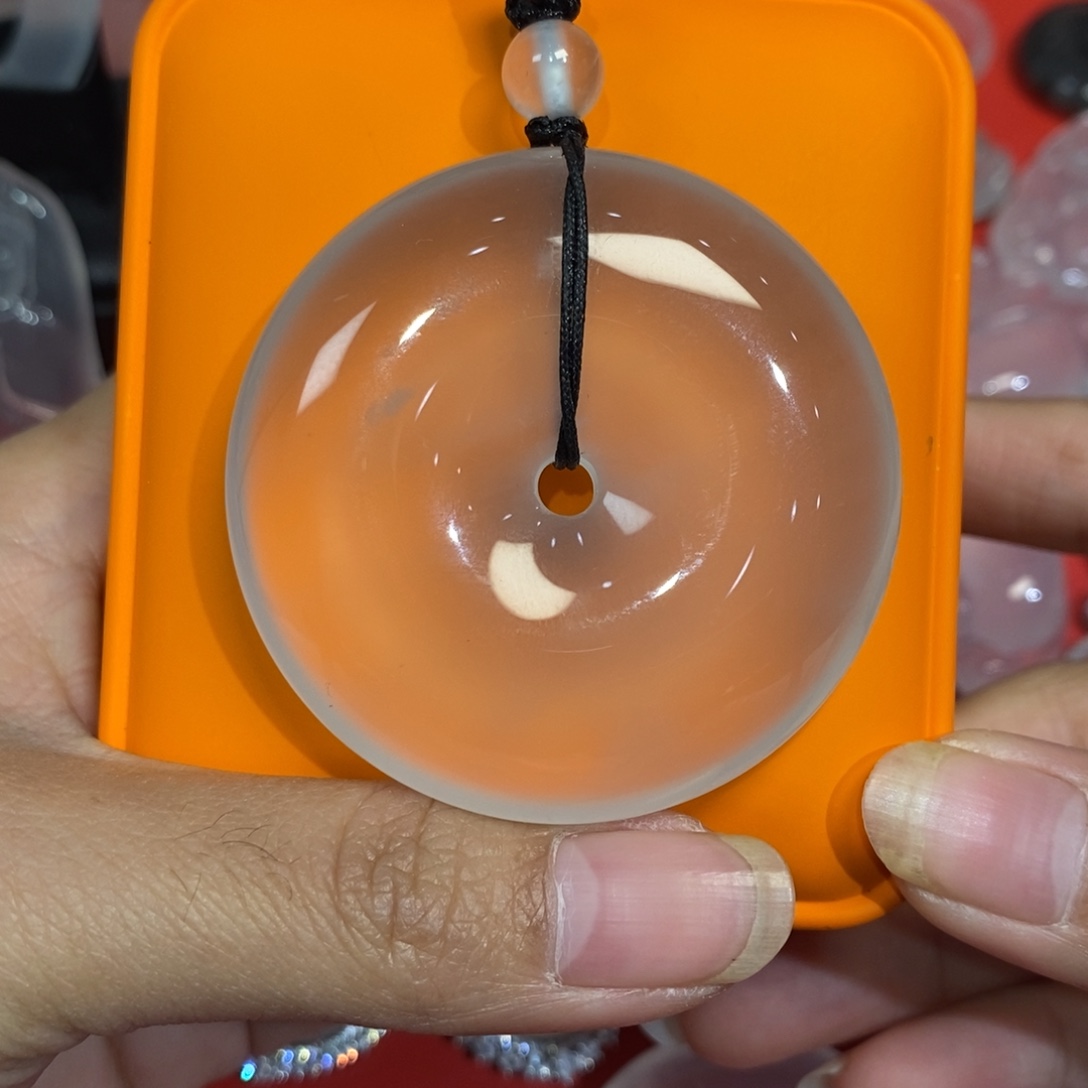 石英质玉未镶嵌颈饰