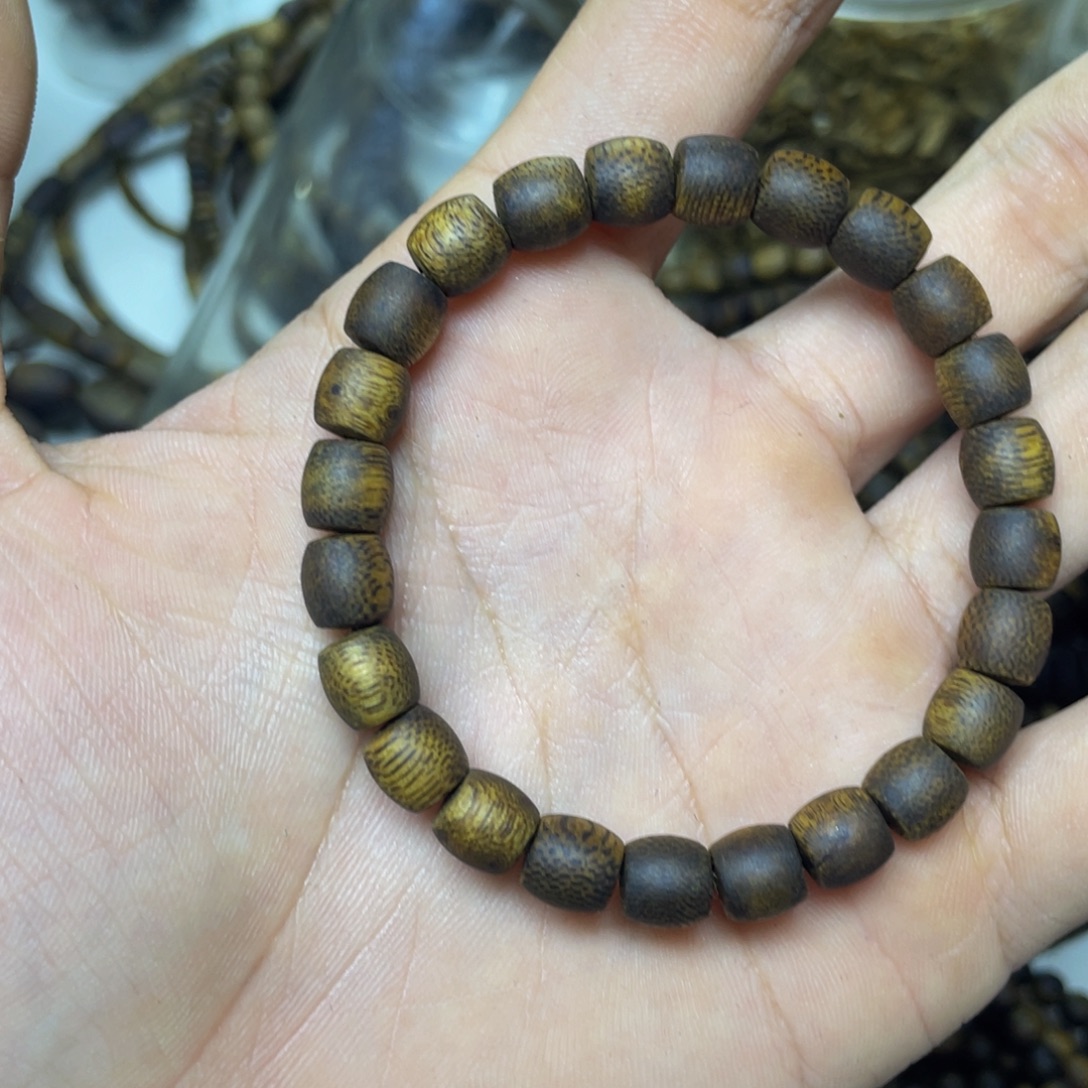 随***力沉香碎屑沉香+0.7鼓珠单圈5克加