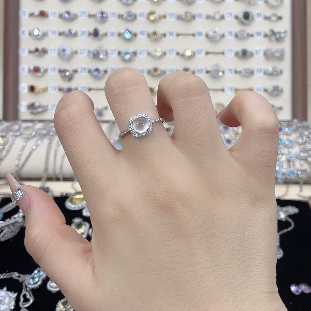 悦***.岫玉银S925镶嵌戒指