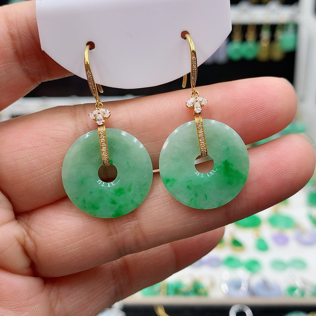 翡翠耳饰18K金镶嵌的