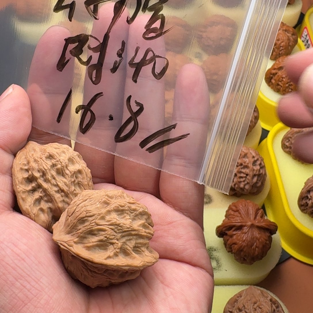 文玩核桃把件公子帽