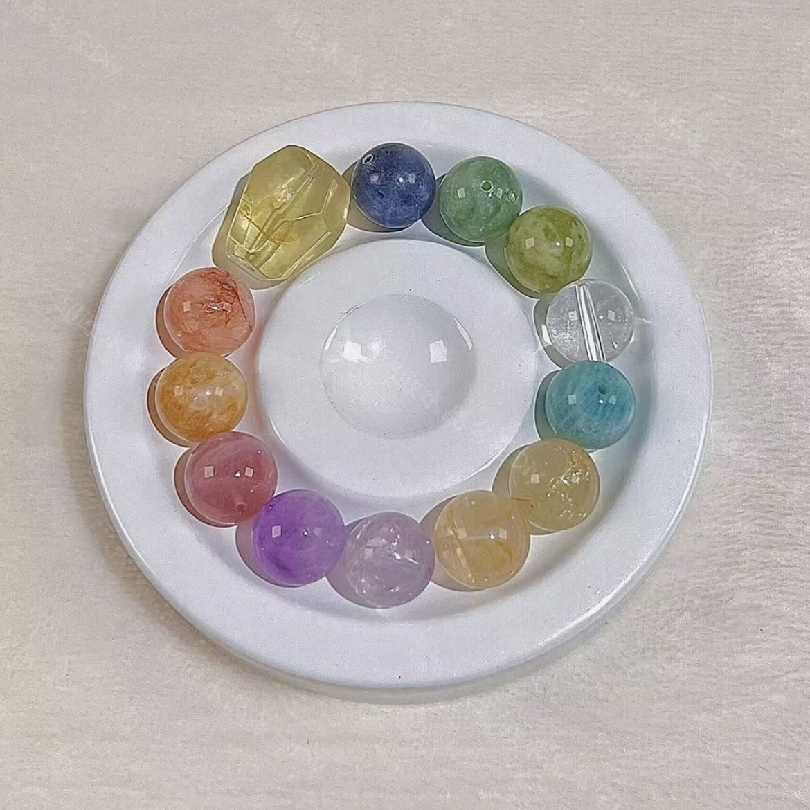 天然彩色多宝女款手链氛围感十足颜色多样