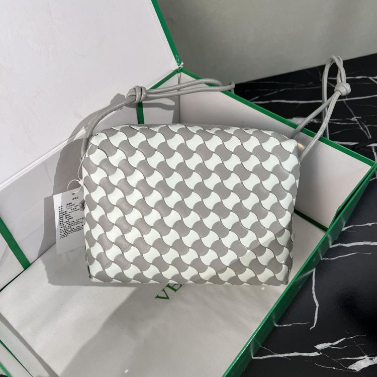 99新/葆蝶家/包包/[251209NKWC]/C8358170311