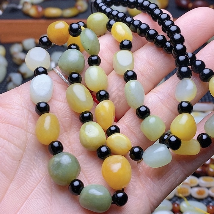 未镶嵌和田玉手链