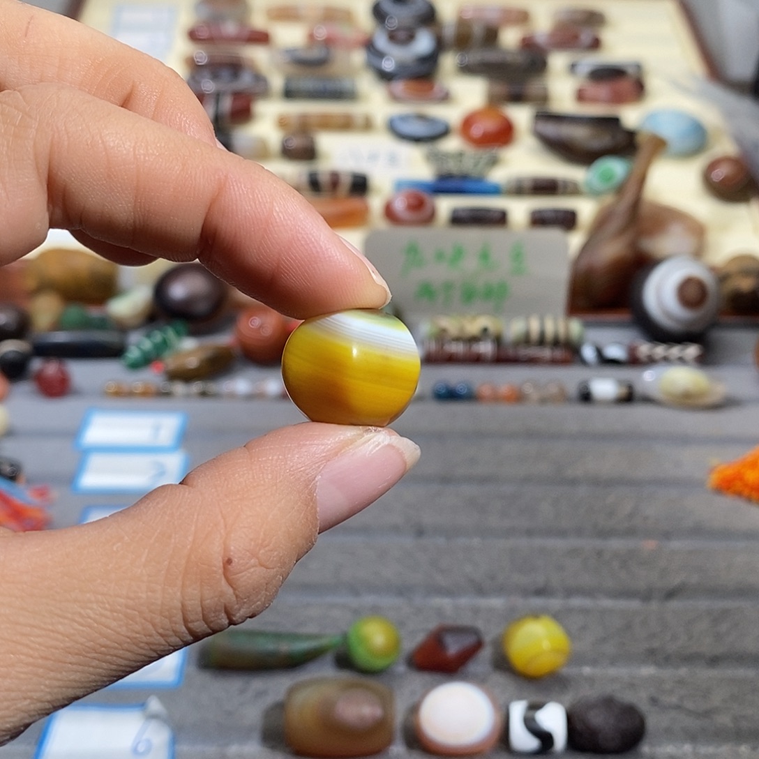 默***.玛瑙/玉髓合金颈饰