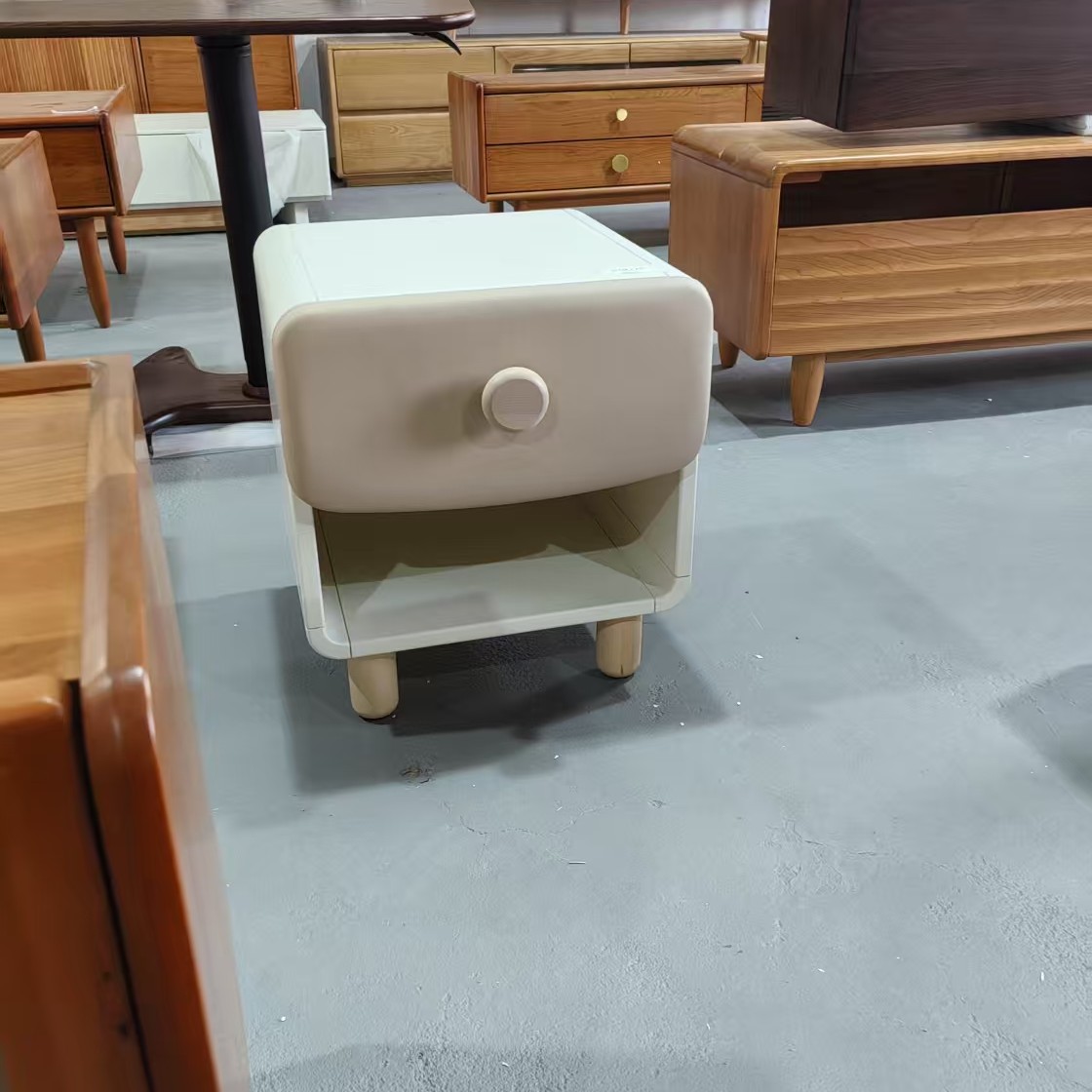 实木卡通软包床头柜40*38*45瑕疵无售后