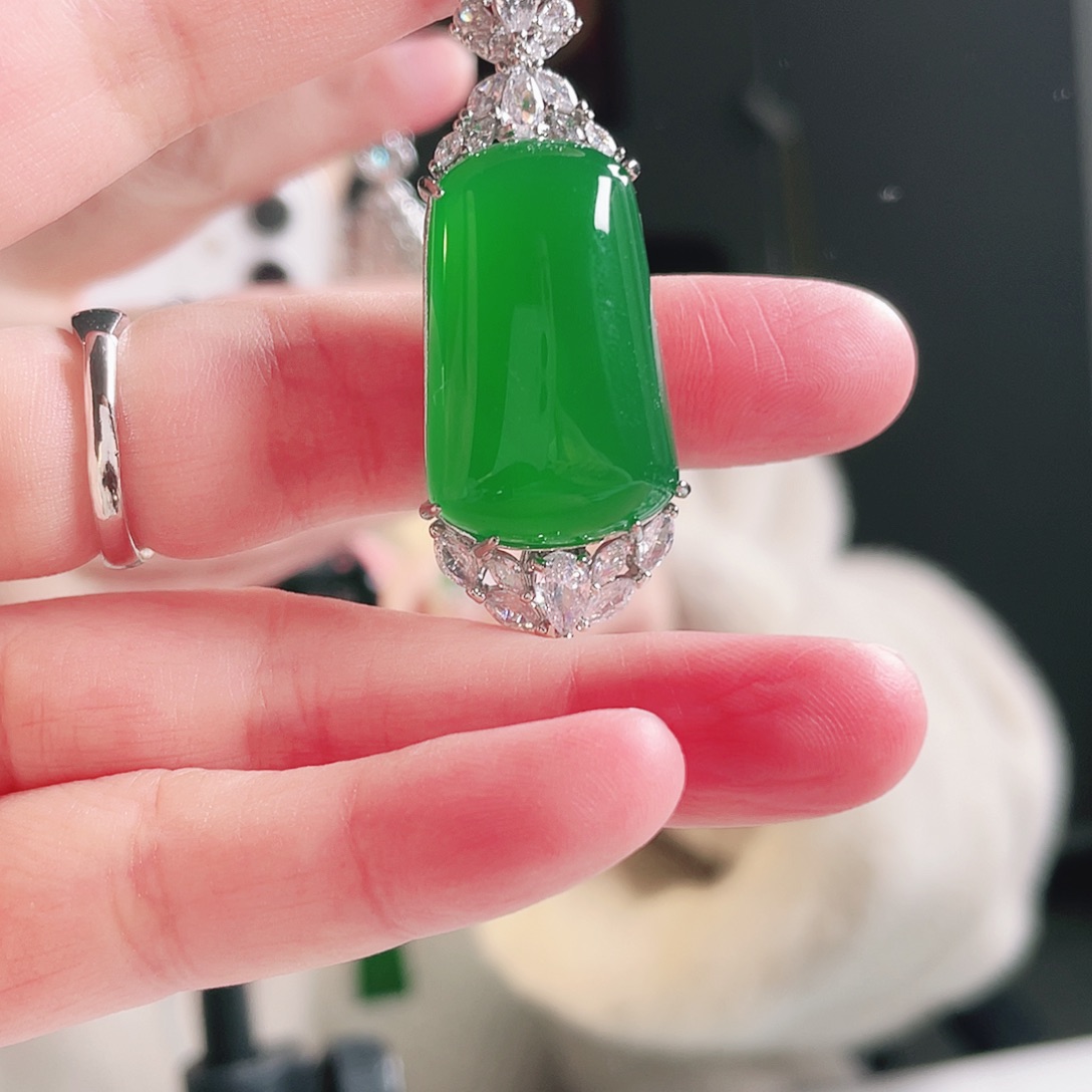 玛瑙/玉髓合金颈饰