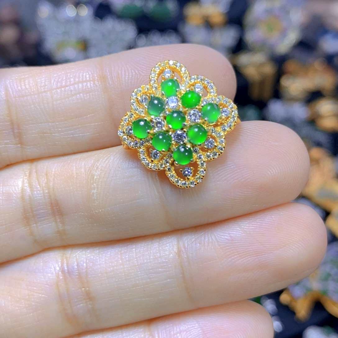 翡翠耳钉银S925镶嵌天然翡翠