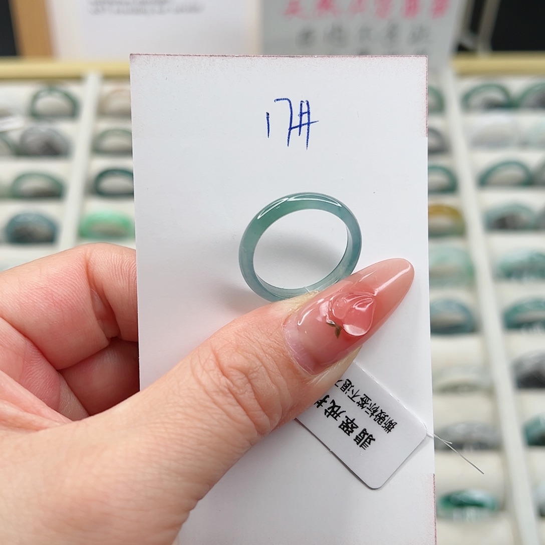 翡翠戒指未镶嵌翡翠
