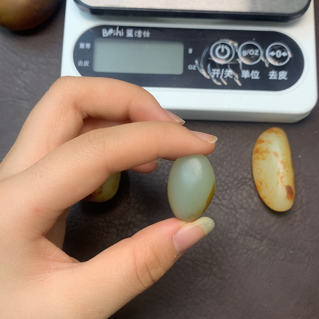 和田玉（糖玉）未镶嵌挂件