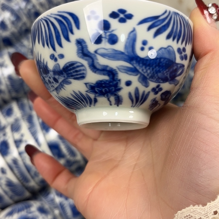 摆件陶青花鱼澡纹鸡心杯