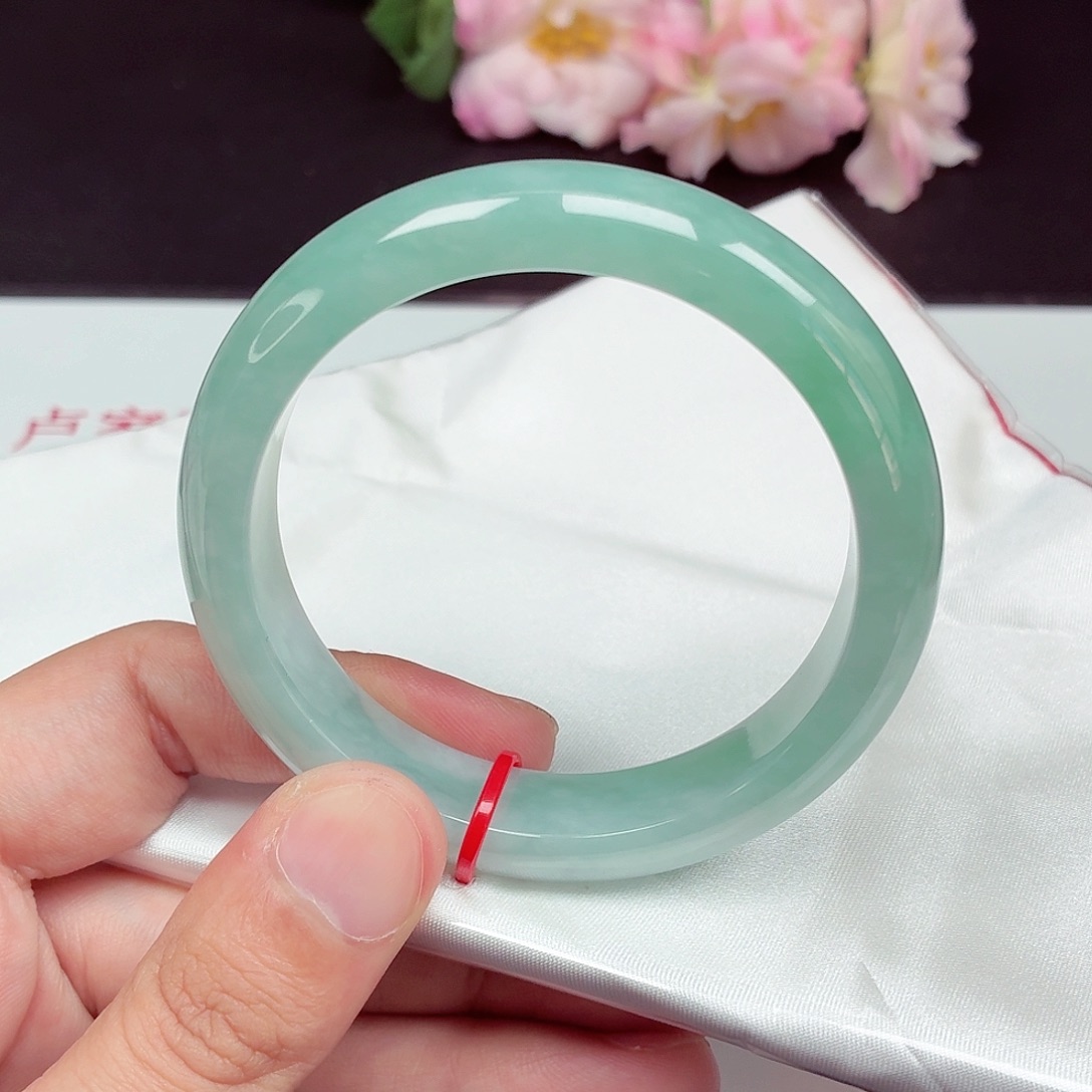 翡翠未镶嵌手镯56圈口