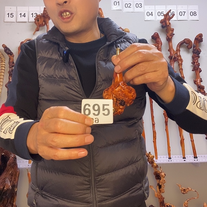 踏***雪大叶紫檀（黑酸枝木类）