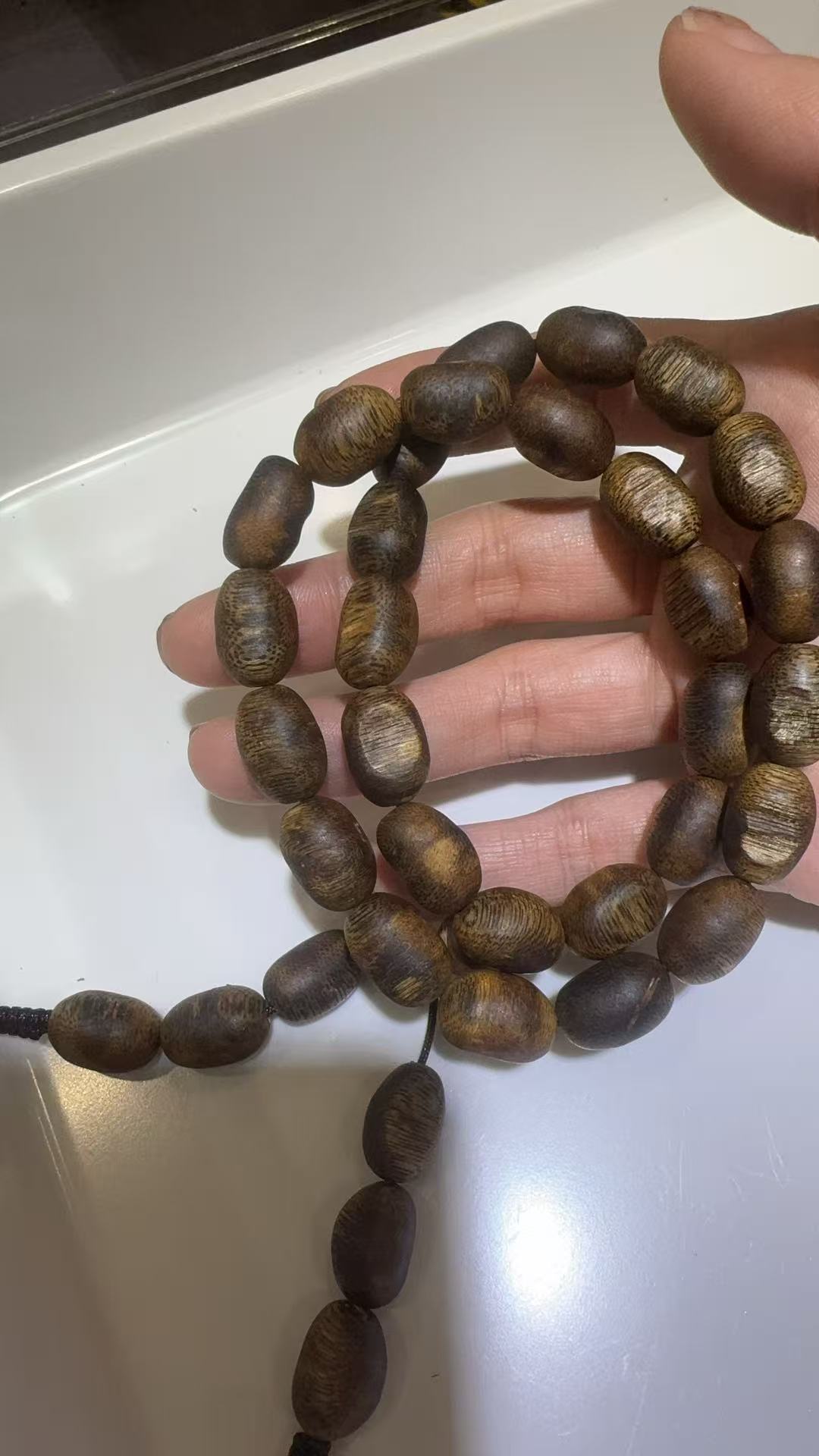 沉香沉香留疤料海南尖峰岭绿奇楠卡10MM左右 22G+ （多样性发一）