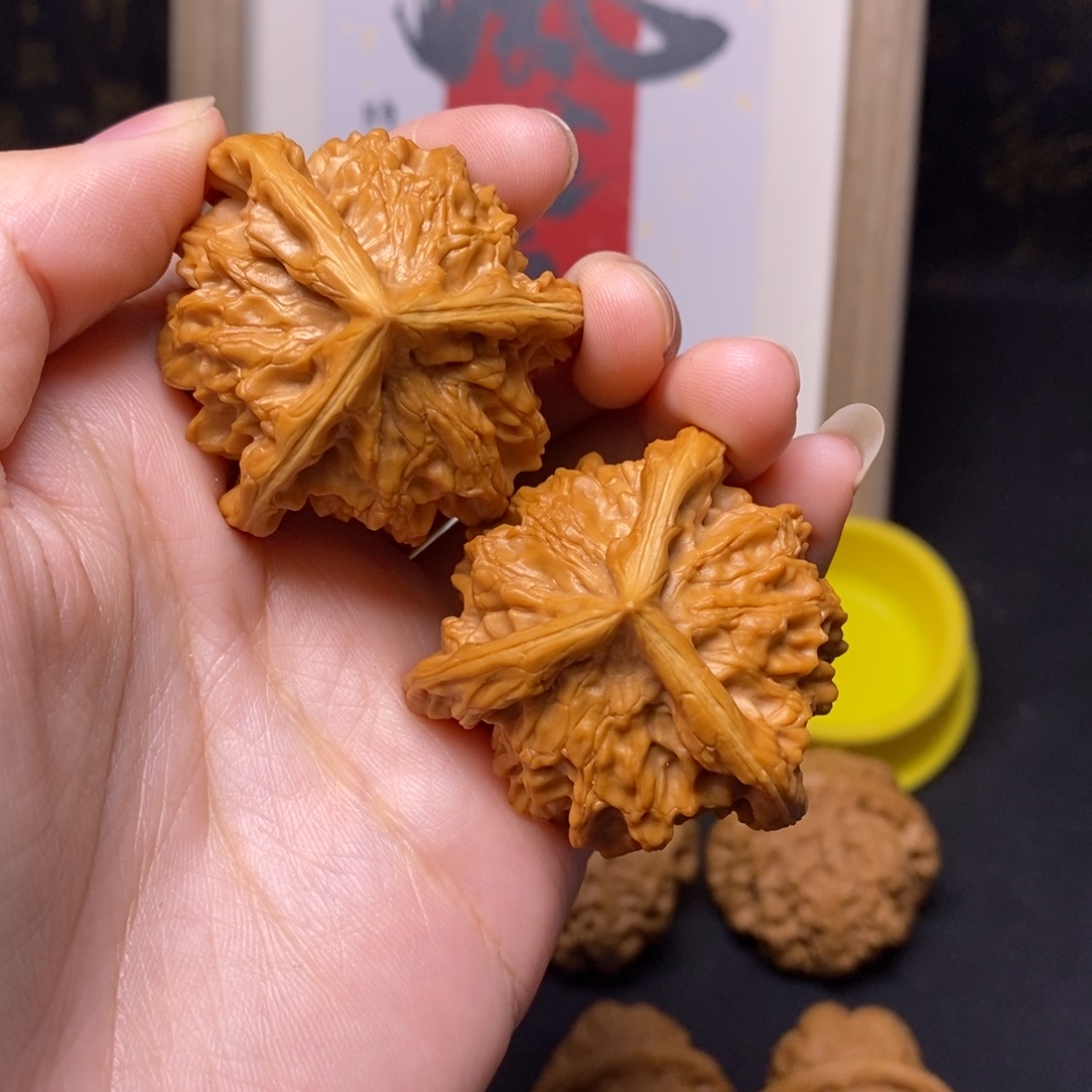 网***了吊坠文玩核桃盘山三棱41.42