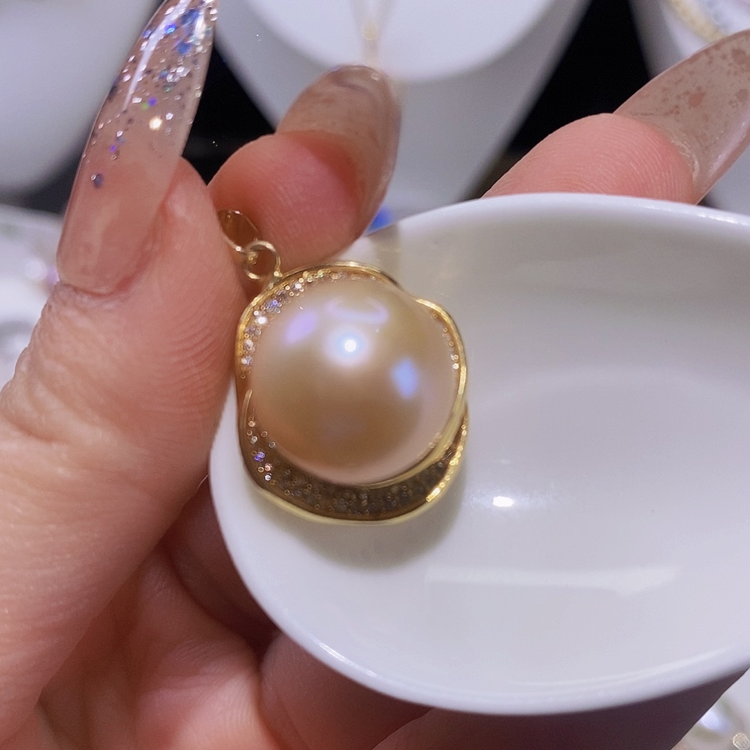 淡水珍珠颈饰合金