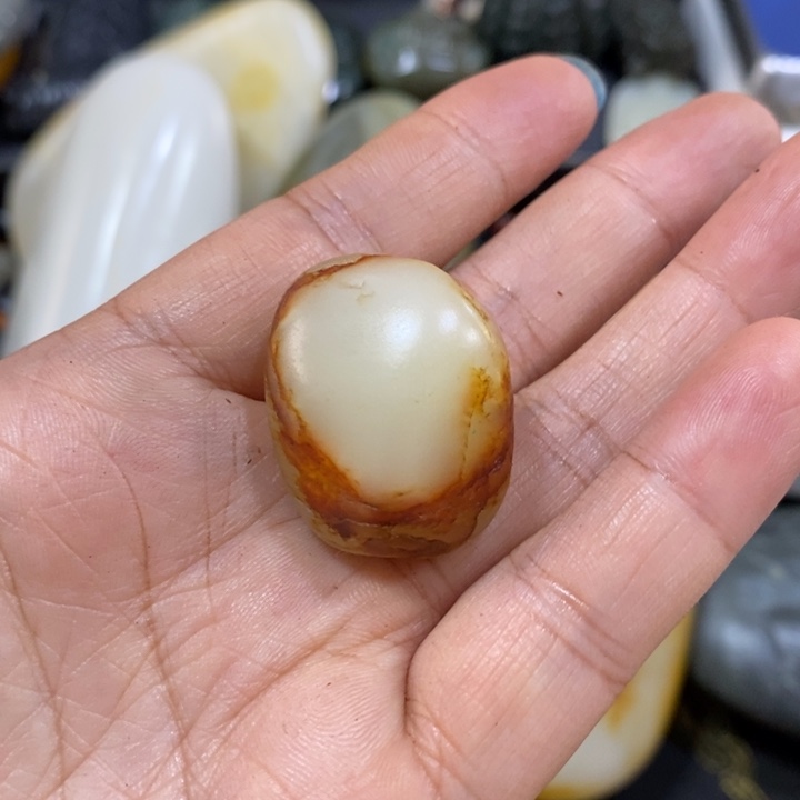 未镶嵌和田玉（糖玉）挂件