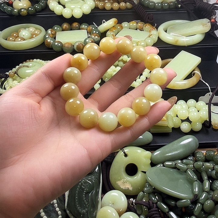 岫岩老玉（透闪石质玉）未镶嵌手链